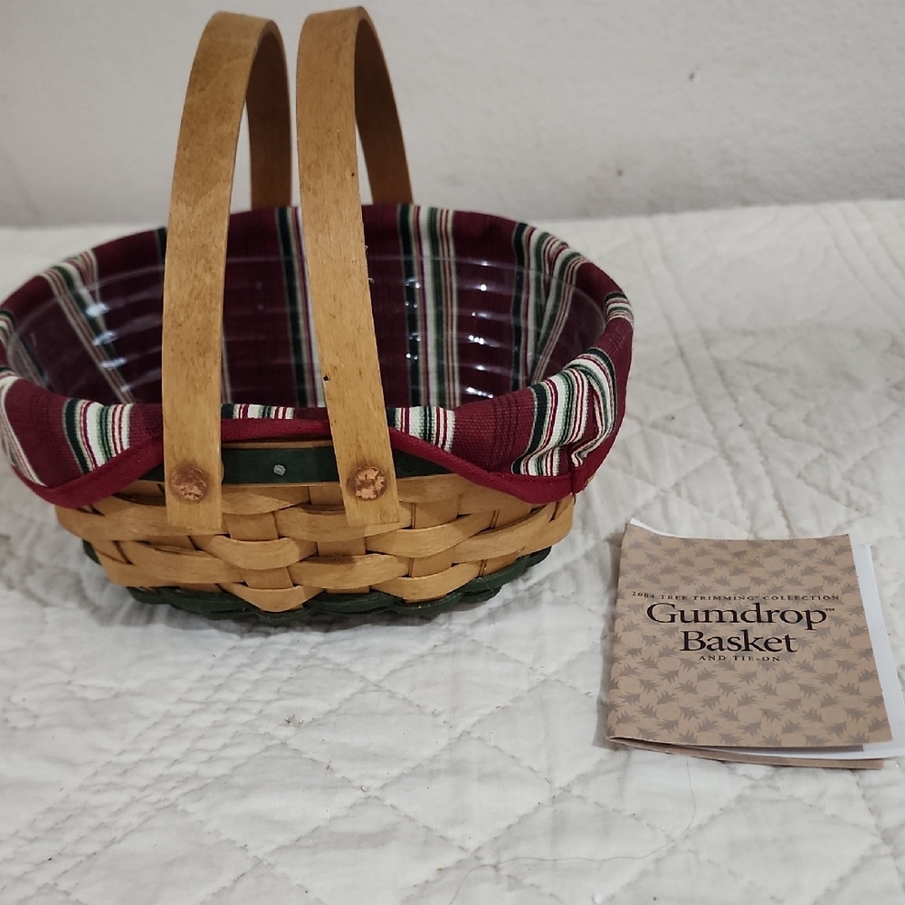 Longaberger 2004 Tree Trimming Gumdrop Basket. Liner And Protector